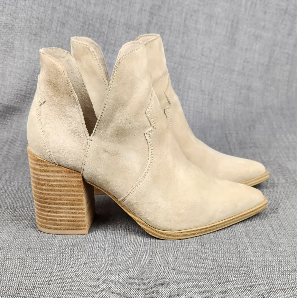 Steve Madden Chaya Block Heeled Western Leather Bootie. - Picture 4 of 13